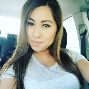 Meet your Posher, Evelin